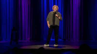 It is such a beautiful thing
to come out and make people laugh, - Fortune Feimster: Good Fortune