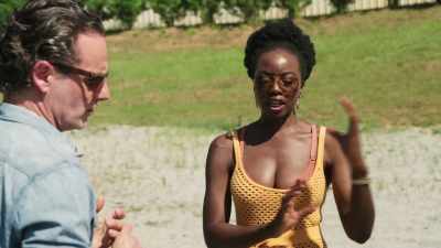 It was such
a counter experience - The Walking Dead: The Return