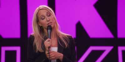 It has to be a two-man op,
you're going to pay extra - Nikki Glaser: Bangin'