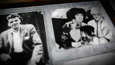 It is untrue that Hindley
and her sister were not close. - Moors Murders