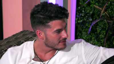 >> IT WAS JUST AWKWARD, LUKE
REALLY FREAKIN' AWKWARD. - Love Island