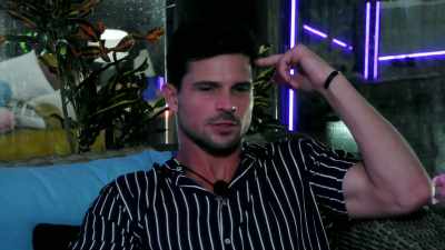 >> IT WAS LIKE --
>> JUST TONGUES OUT. - Love Island