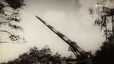It wasn't a new idea,
large cannons and howitzers had been - Guns That Changed The Game