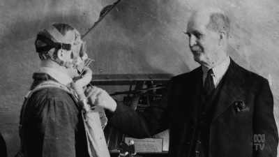 It wasn't long before their knowledge
William Bragg is appointed to - Aussie Inventions That Changed The World