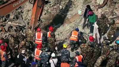 It wasn't possible to dig by hand, - Aftershock: Everest and the Nepal Earthquake