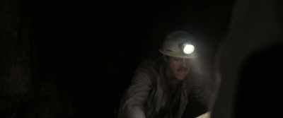 It weighs maybe 400 kilos.
Come on, come help me. - The Deep Dark