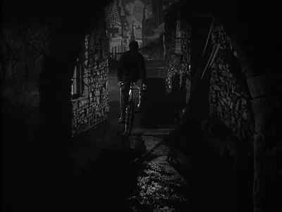 It will be all over town
in no time. - The Man from Planet X