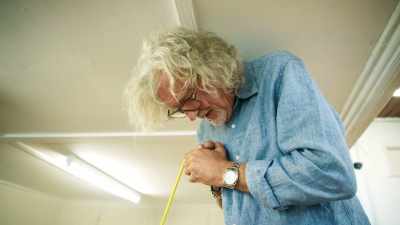 It will be like a sweat band,
but with a little loop on it. - James May and the Dull Men