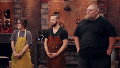 - It will cut. - Forged in Fire