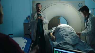 It won't work with this patient.
We have to crack his chest open, - The Resident