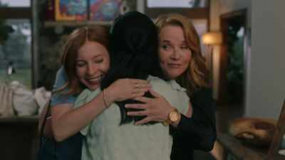 - It worked.
- Aww! - The Spencer Sisters