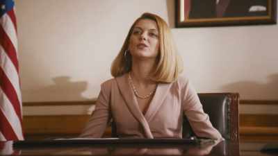It wouldn't be appropriate
for the American ambassador - Comrade Detective
