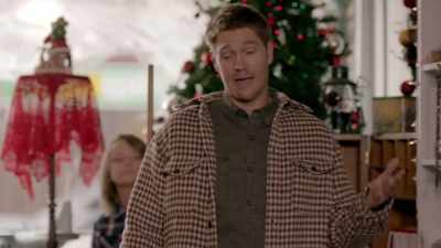 - It'd be a great advertisement
for the shop. Uh... - Toying with the Holidays