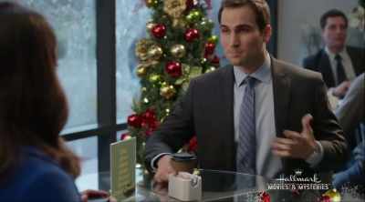 It'd be like owning
your own place - A Godwink Christmas