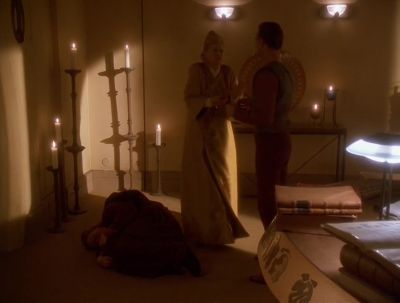 - It'll be all right.
- Don't touch me. - Star Trek: Deep Space Nine
