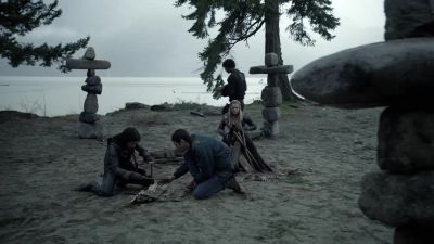 It'll be dark soon. - The 100