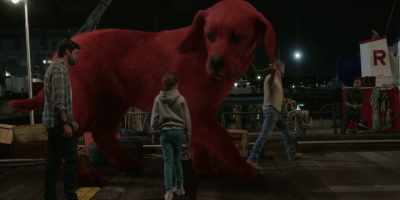 - It'll be okay.
- [Clifford yips] - Clifford the Big Red Dog