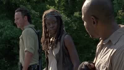 It'll hold. - The Walking Dead