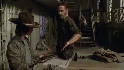 It'll just get in the way. - The Walking Dead
