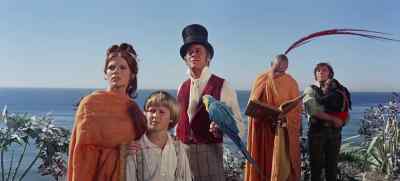 - It'll soon calm down.
- That would be highly desirable. - Doctor Dolittle