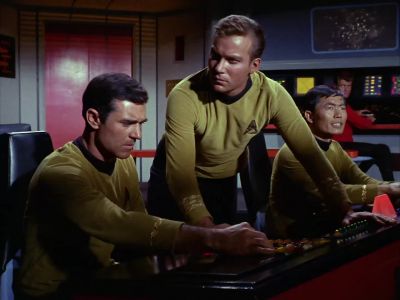 - It'll take time to correct, sir.
- Captain, are they surrendering? - Star Trek