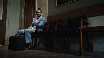 It's 11:35. - American Gods
