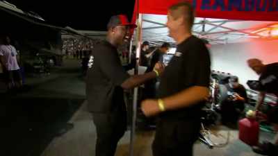 It's $15,000, baby.
Come on, now! - Street Outlaws No Prep Kings Team Attack