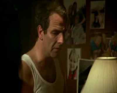 It's 3:00 in the morning. - Wire in the Blood