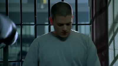 It's 6:55. - Prison Break