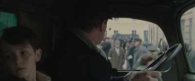 It's a... a child. - The Zookeeper's Wife