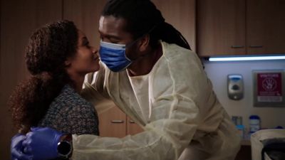 It's a beautiful thing, honey. - Chicago Med