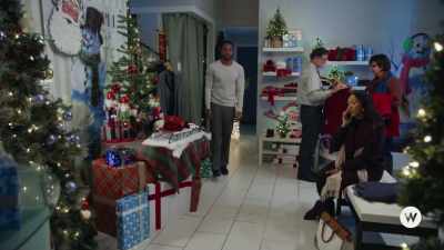 It's a birthmark, Nicole - Inventing the Christmas Prince