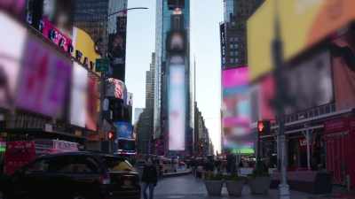 It's a city that makes you
feel anything is possible. - New York Homicide
