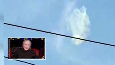 - It's a cloud.
- [Jack] Look at it sparkling. - The Osbournes Want to Believe