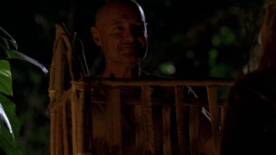 It's a cradle. - Lost