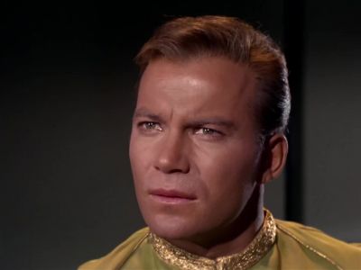 It's a...dummy. - Star Trek