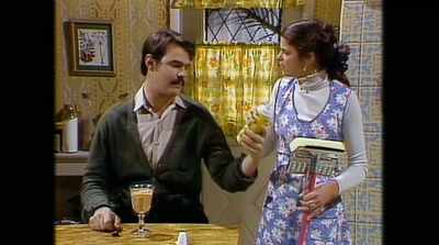 - It's a floor wax.
- It's a dessert topping. - Belushi