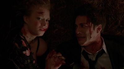 It's a full moon. - The Vampire Diaries