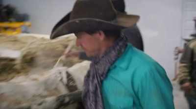 IT'S A HISTORIC FIND - Dino Hunters