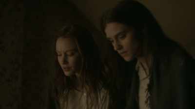It's a "J." - Alias Grace