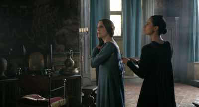 -It's a little early for bells.
-It must mean Cosimo's returned. - Medici: Masters of Florence