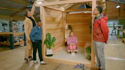It's a nice, simple cube with
a special roof - Handmade: Britain's Best Woodworker