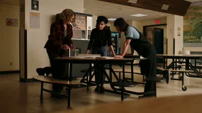 - It's a path. - School Spirits