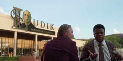 It's a person who takes money
from someone by cheating them. - Ludik