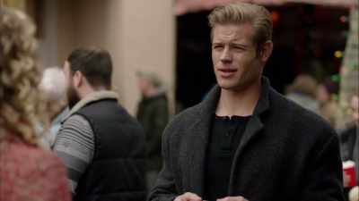 It's a pine tree. - Marry Me at Christmas