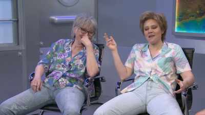 ‫It's a pretty magical place.
‫Okay.
‫[ Applause ] - SNL50: The Anniversary Special
