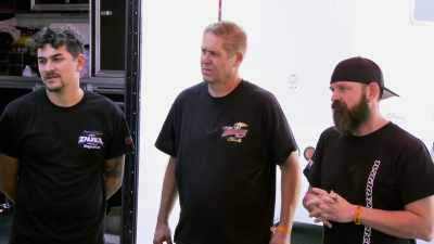 It's a protest, there's a cry
about this, - Street Outlaws No Prep Kings Team Attack