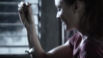 It's a raven. - The 100