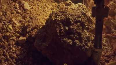 It's a reminder of the risks
all miners face. - Outback Opal Hunters