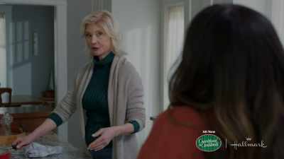 It's a shame we can't
take this doorframe - When I Think of Christmas